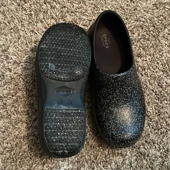 Dual crocs comfort clogs - Picture 3 of 4